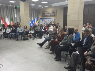 Τιμητική Εκδήλωση: Βράβευση μαθητών/ριών που διακρίθηκαν στον 27ο πανελλήνιο διαγωνισμό ανάγνωσης λογοτεχνικού βιβλίου «Βιβλιοδρομίες 2025»